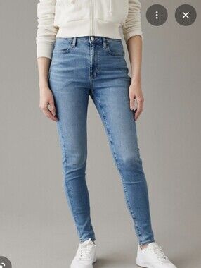 American Eagle Long High-Rise Light Blue Jeans - Women